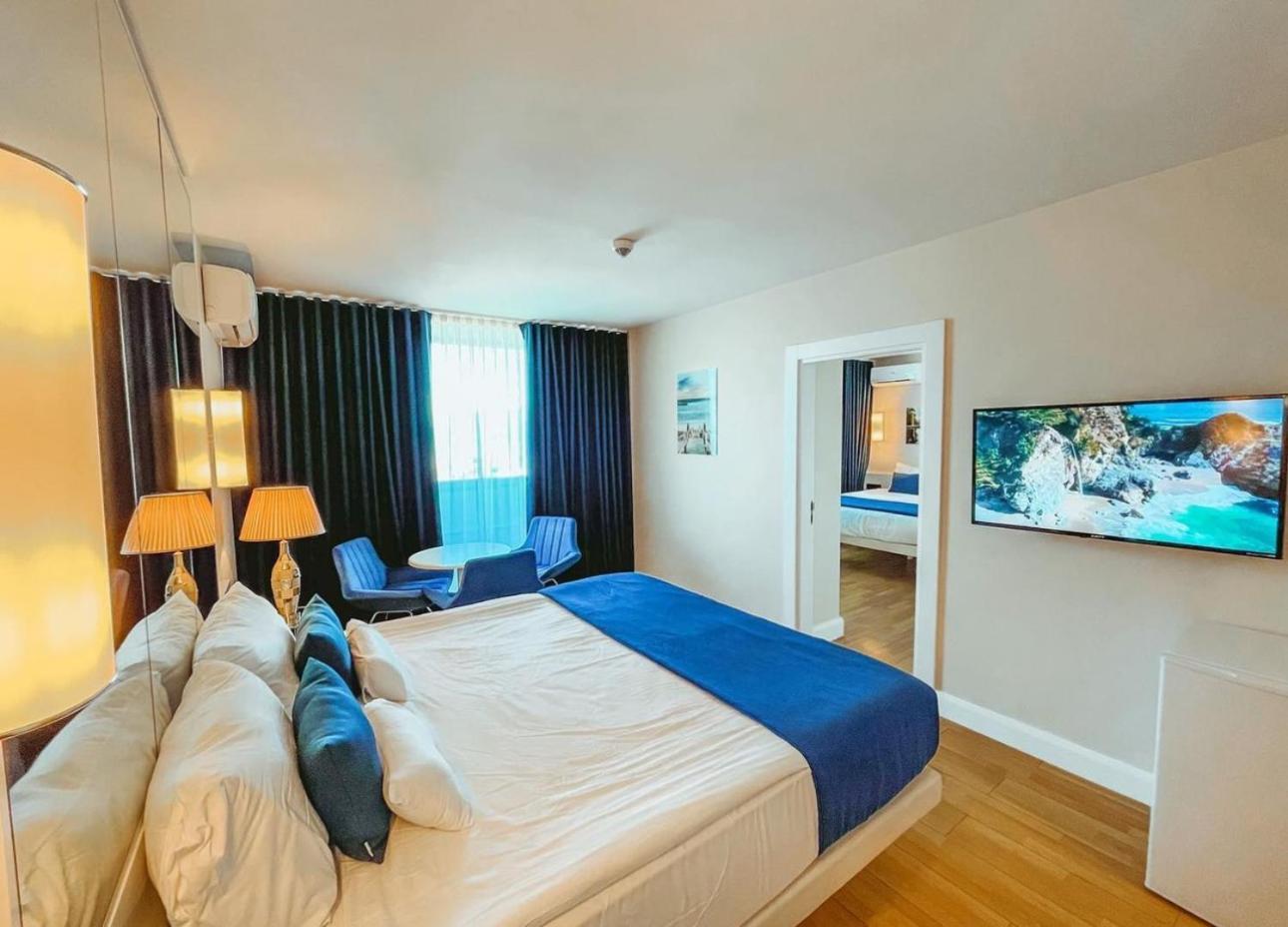 Batumi Orbi City Apart Hotel Extérieur photo