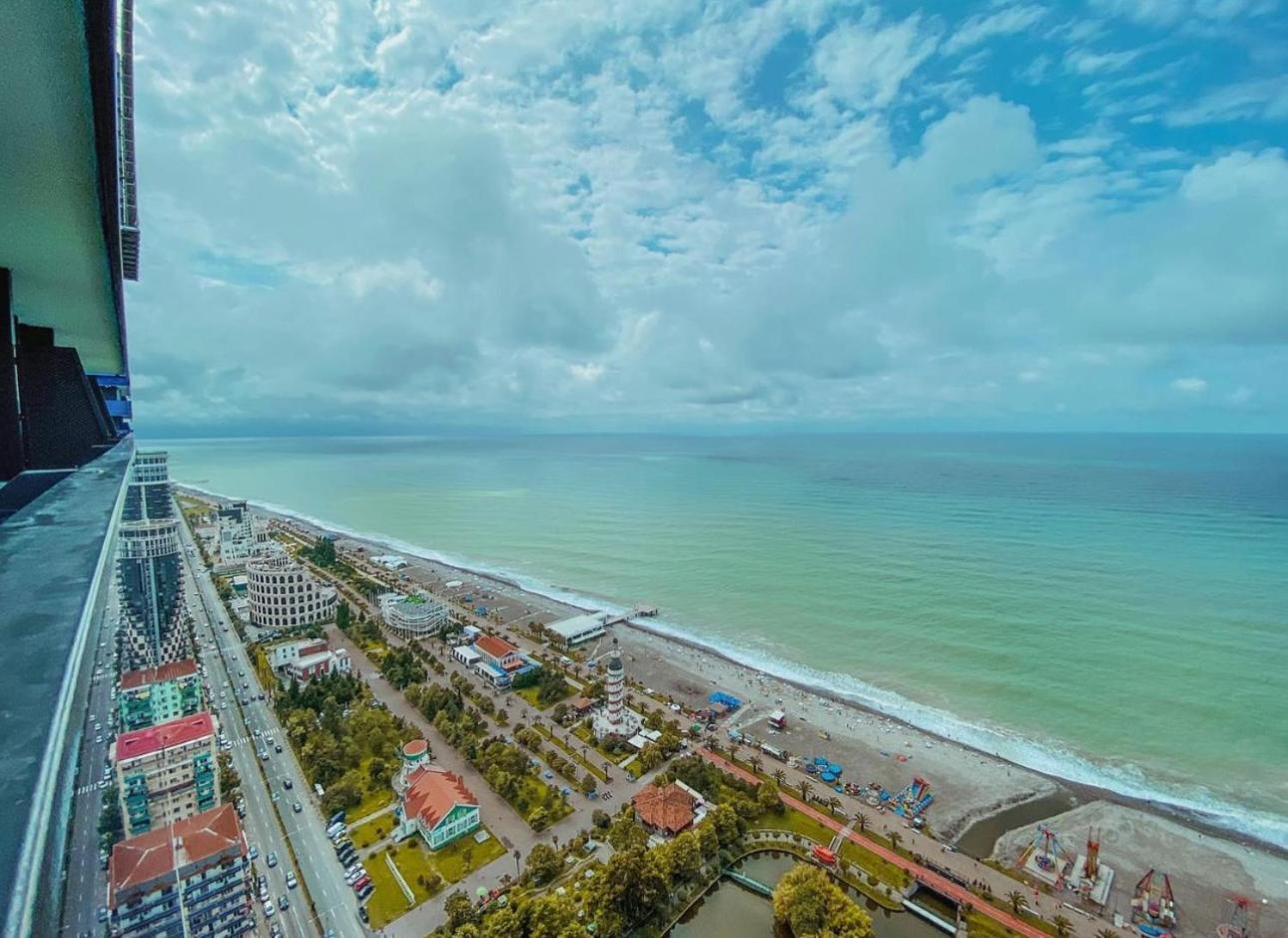 Batumi Orbi City Apart Hotel Extérieur photo